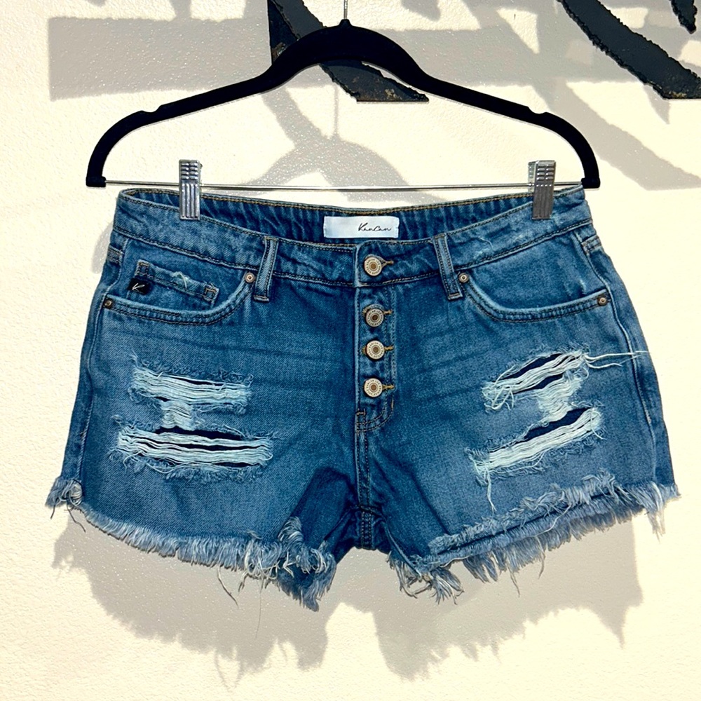 KanCan women’s high waisted button up shorts
